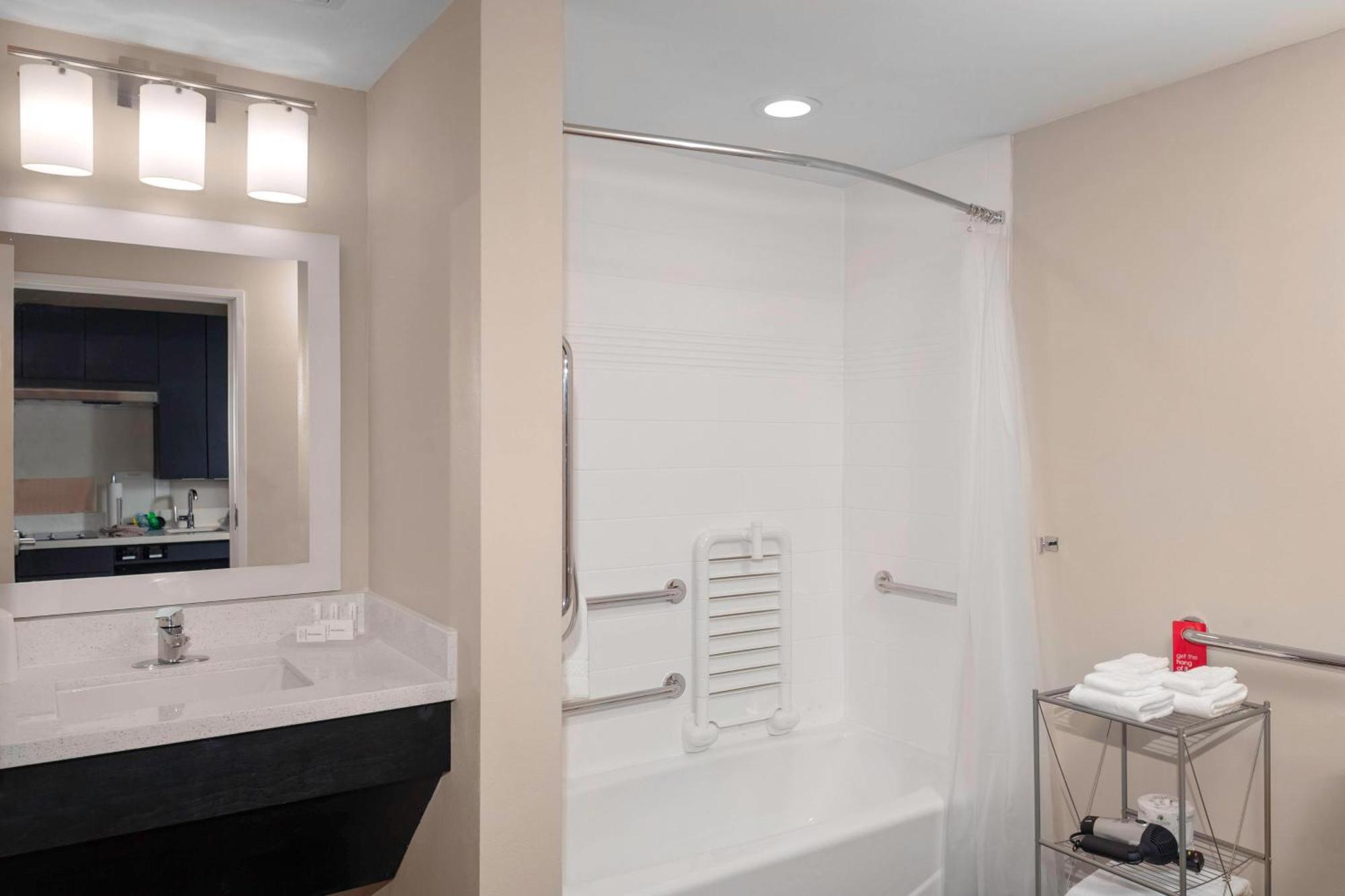 Towneplace Suites By Marriott San Antonio Westover Hills Eksteriør billede